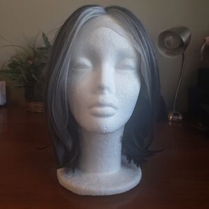 Stylish Black and Gray Women's Wig